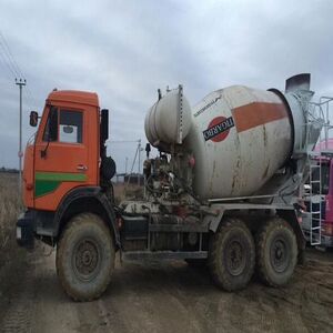 Автобетоносмеситель вездеход 